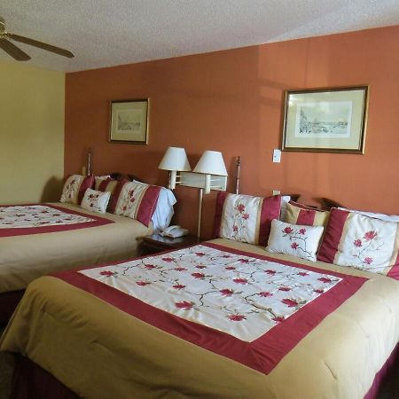 First Western Inn Caseyville Екстериор снимка