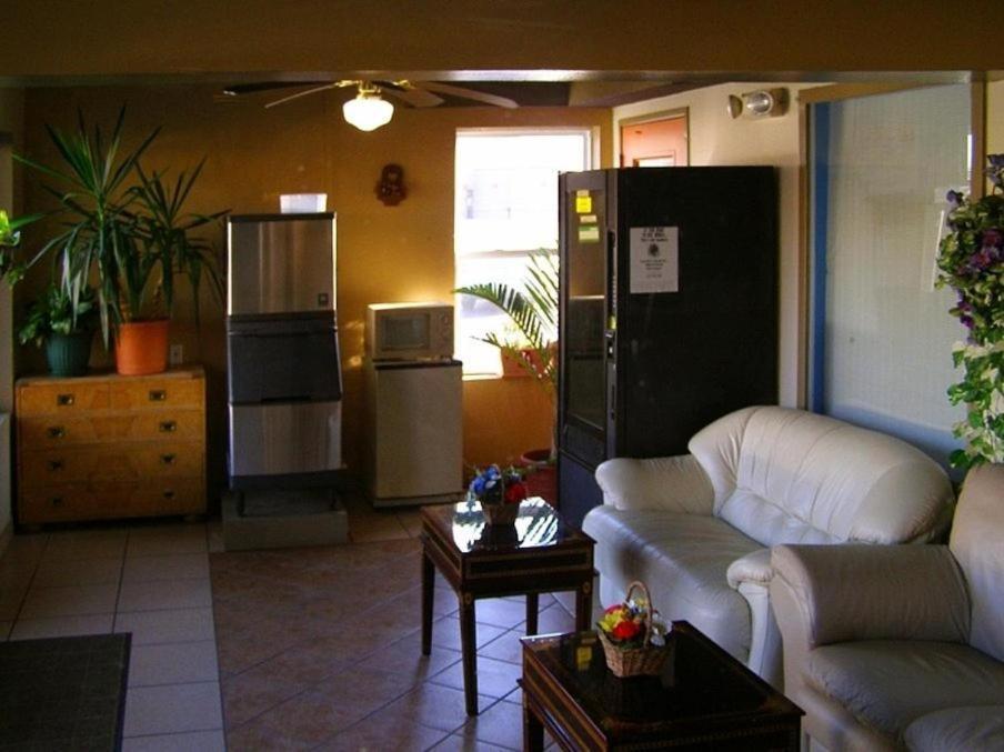 First Western Inn Caseyville Екстериор снимка